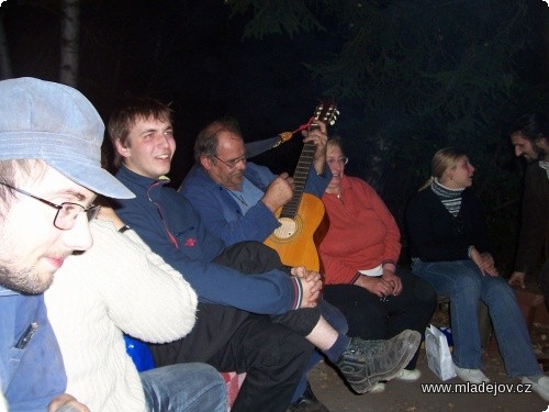 Fotografie Na kytaru nám opět hrál fíra Zdeněk
