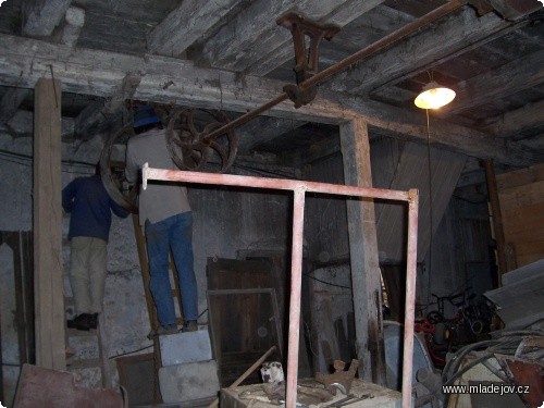 Fotografie Demontáž transmisního rozvodu, který jsme zachránili na poslední chvíli před cestou do šrotu
