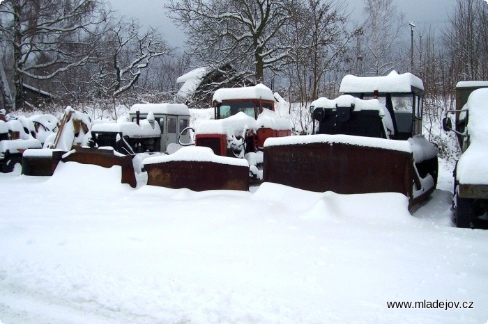 Fotografie Výjimkou není ani expozice stavební techniky