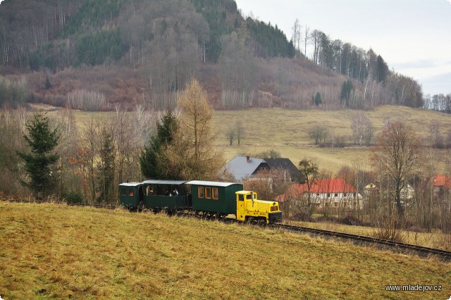 Fotografie Tradiční šotozastávka nad Mladějovem. Letos bez sněhu a sluníčka.