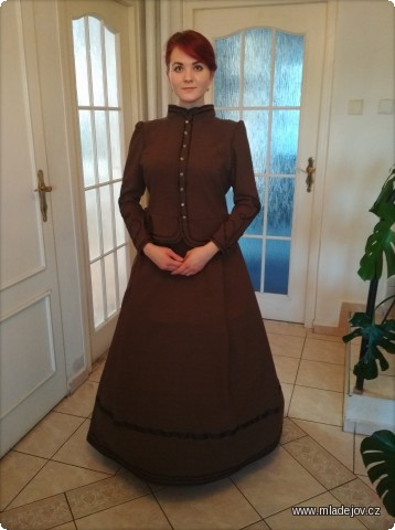 Fotografie Selské šaty, velikost 36 až 44, výška 160 až 165 cm
