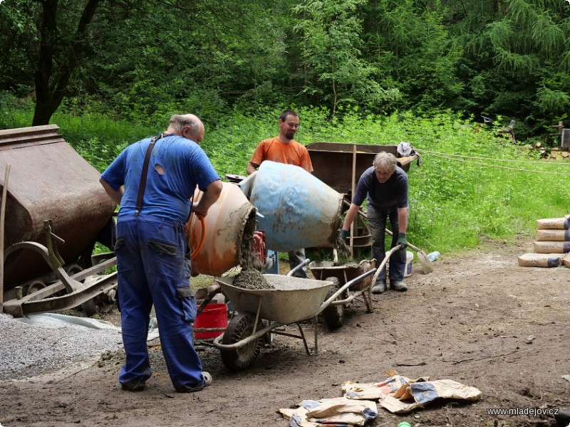 Fotografie Betonárka je výkonná na 200 procent.