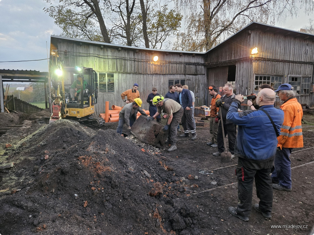 Fotografie Nemohli jsme uvěřit vlastním očím, je to skutečně korbička z&nbsp;lanovky.