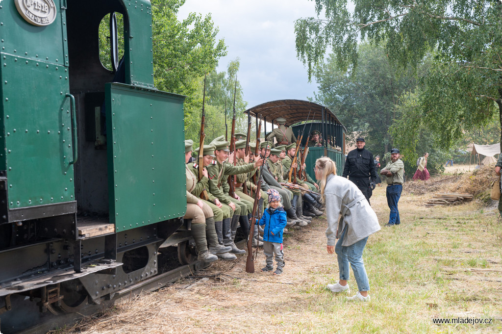 Fotografie Někdy je potřeba trochu dorůst, ale kdo si hraje, ten nezlobí.