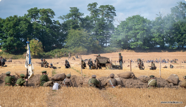 Fotografie První světová válka v&nbsp;obrazech… (Tehdy se jí ovšem říkalo jen „světová válka“, protože nikoho ani nenapadlo, že za dvě desetiletí vypukne další.)