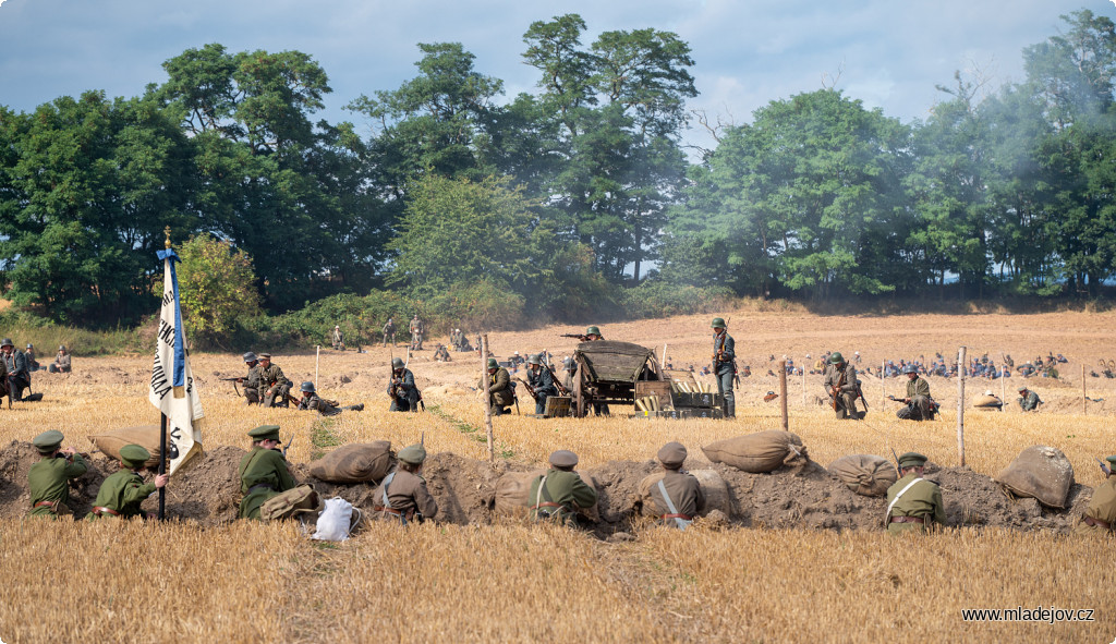 Fotografie První světová válka v&nbsp;obrazech… (Tehdy se jí ovšem říkalo jen „světová válka“, protože nikoho ani nenapadlo, že za dvě desetiletí vypukne další.)
