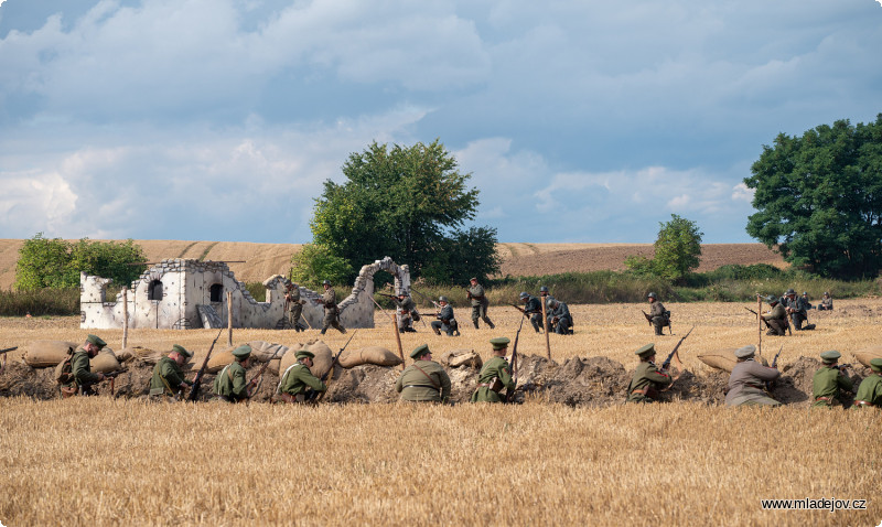 Fotografie Zákopy východní fronty roku 1917…