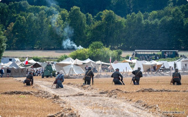 Fotografie … na protivníka dobře připraveného ve svých zákopech.