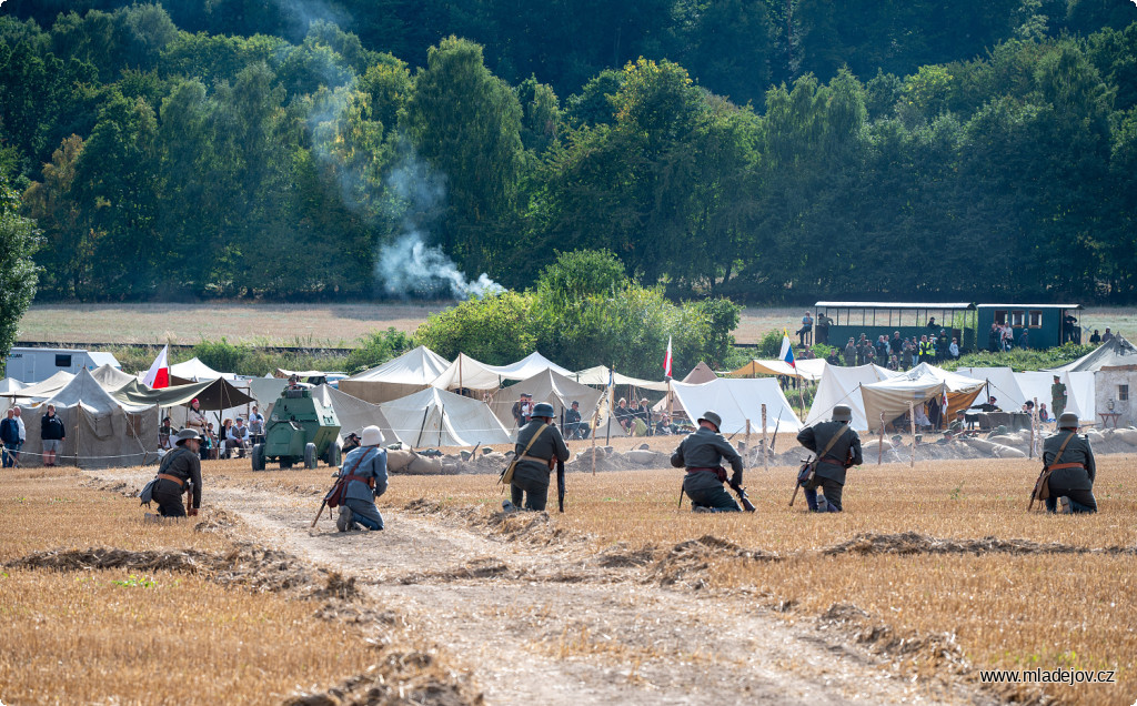Fotografie … na protivníka dobře připraveného ve svých zákopech.