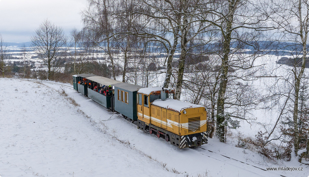 Fotografie Pod lanovkou.