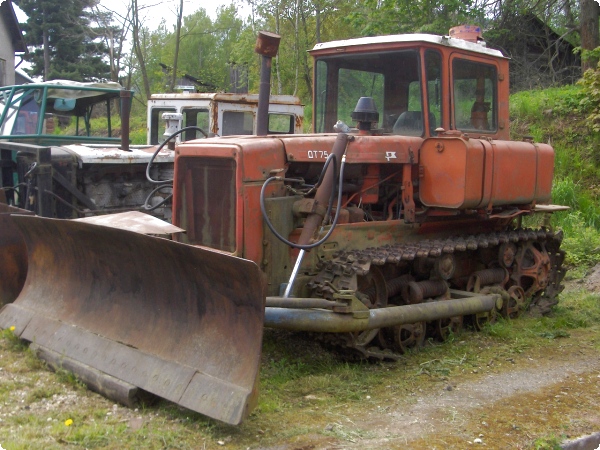 DT-75